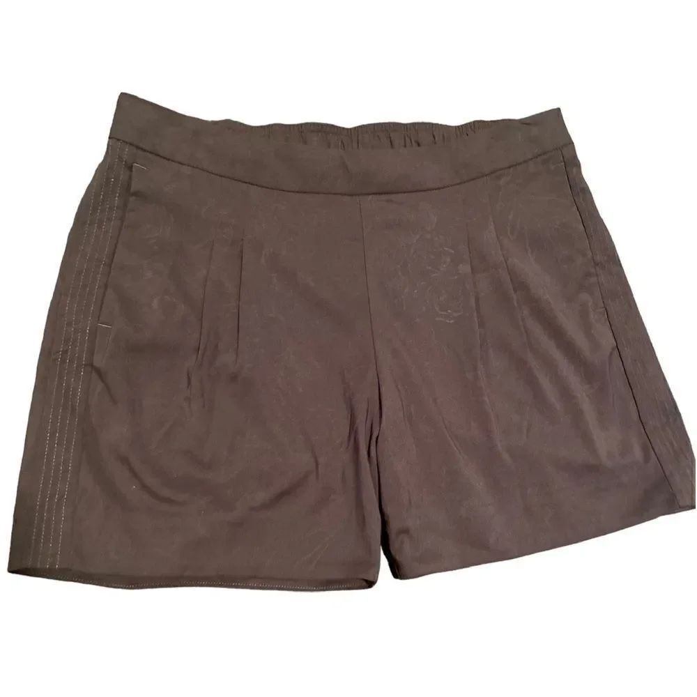 Nike Dri Fit Grey Dressy Shorts Size Medium